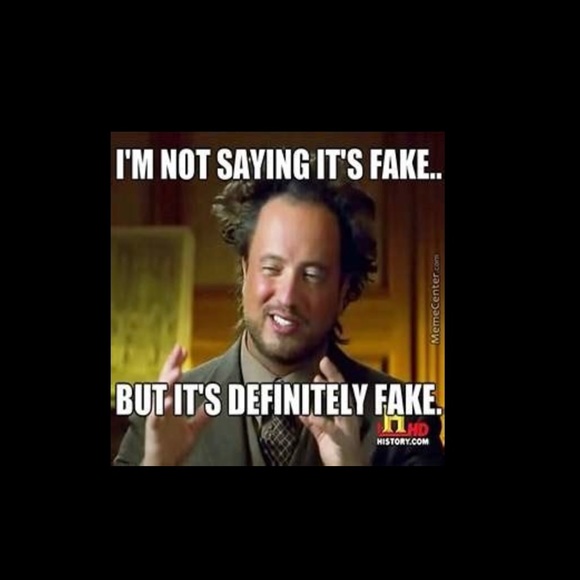 Betsey Johnson Jewelry - fake Betsey Johnson y’all should be ashamed of yourselves smdh 🥴